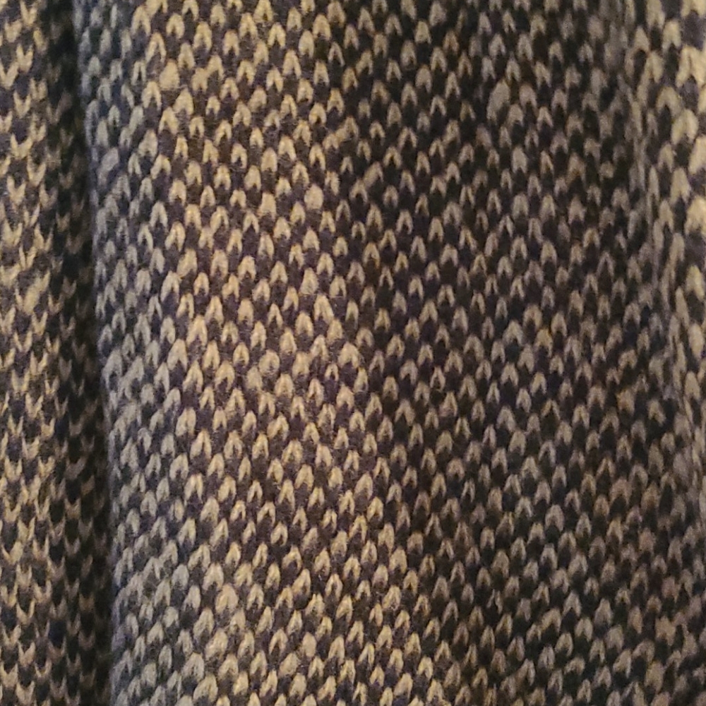 Sweater - Picture 2 of 6